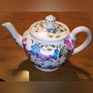 Vintage Price Kensington 32 Ounce Floral Ceramic Teapot Made In England